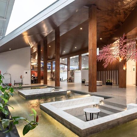 Kontena Hotel Batu  Eksteriør bilde