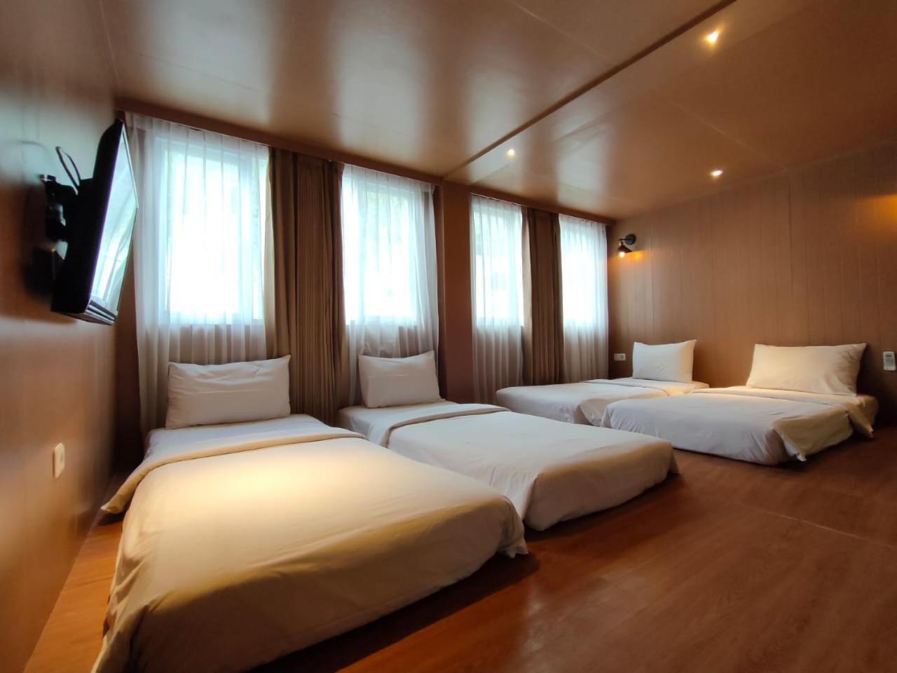 Kontena Hotel Batu  Eksteriør bilde