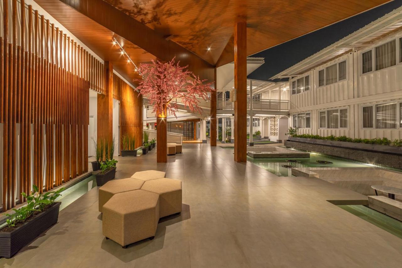 Kontena Hotel Batu  Eksteriør bilde