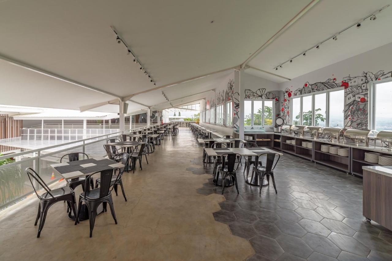 Kontena Hotel Batu  Eksteriør bilde